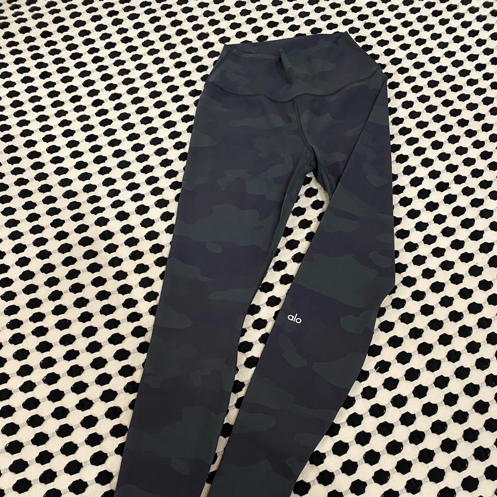 ALO Yoga Leggings 🖤